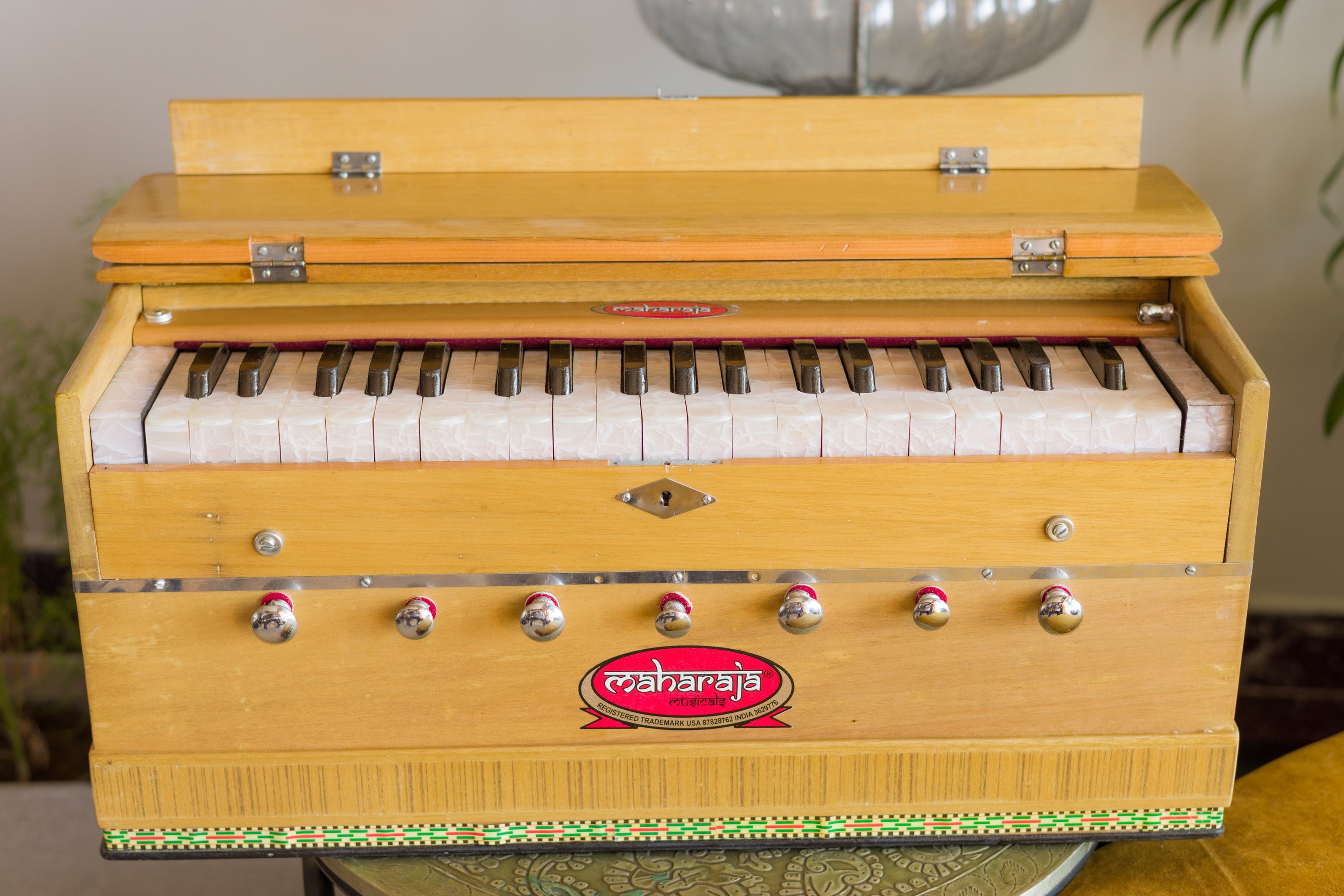 Maharaja Musicals Harmonium, 3.25 Octave, 7 Stops, Coupler, Natural