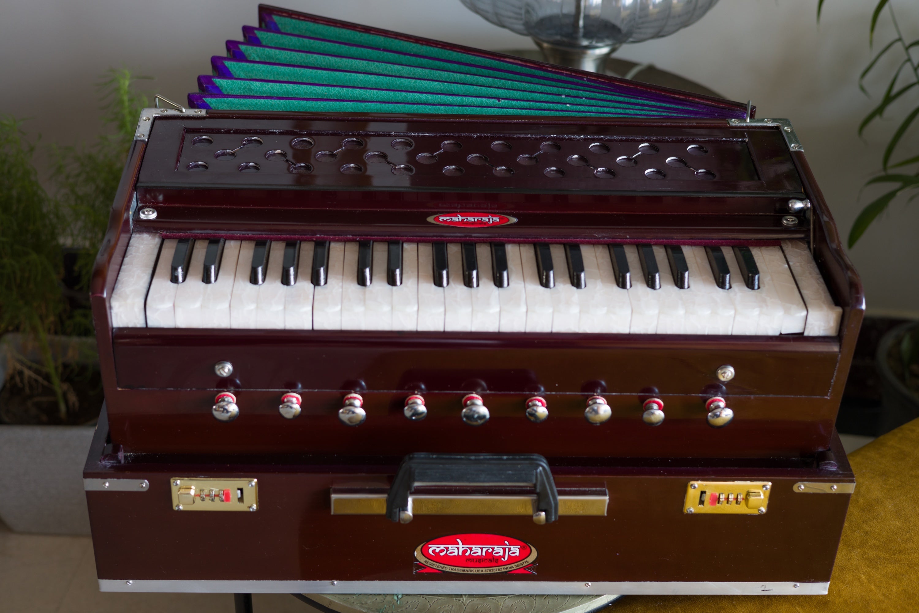 Maharaja Musicals Safri Harmonium, 9 Stops, Folding, Coupler