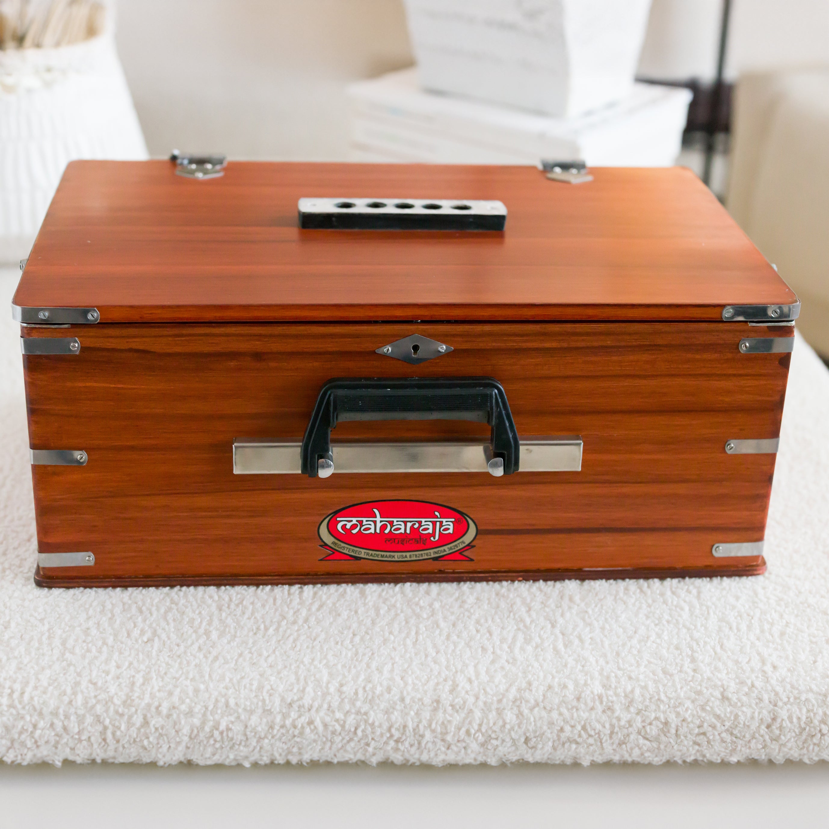 Maharaja Musicals Kirtan Harmonium, 32 Keys