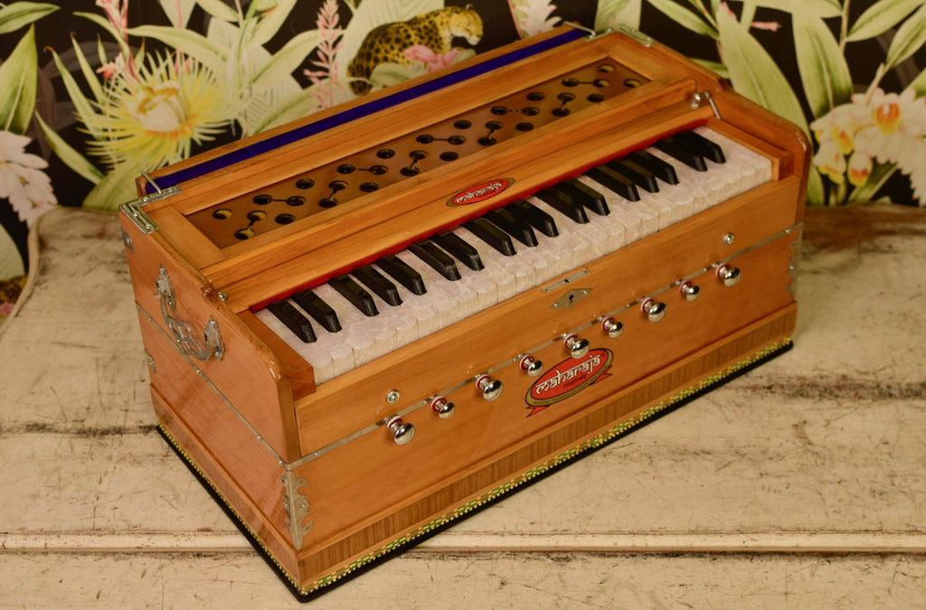 Maharaja Musicals Harmonium, 9 Stops, Coupler, Natural (No. 1127)