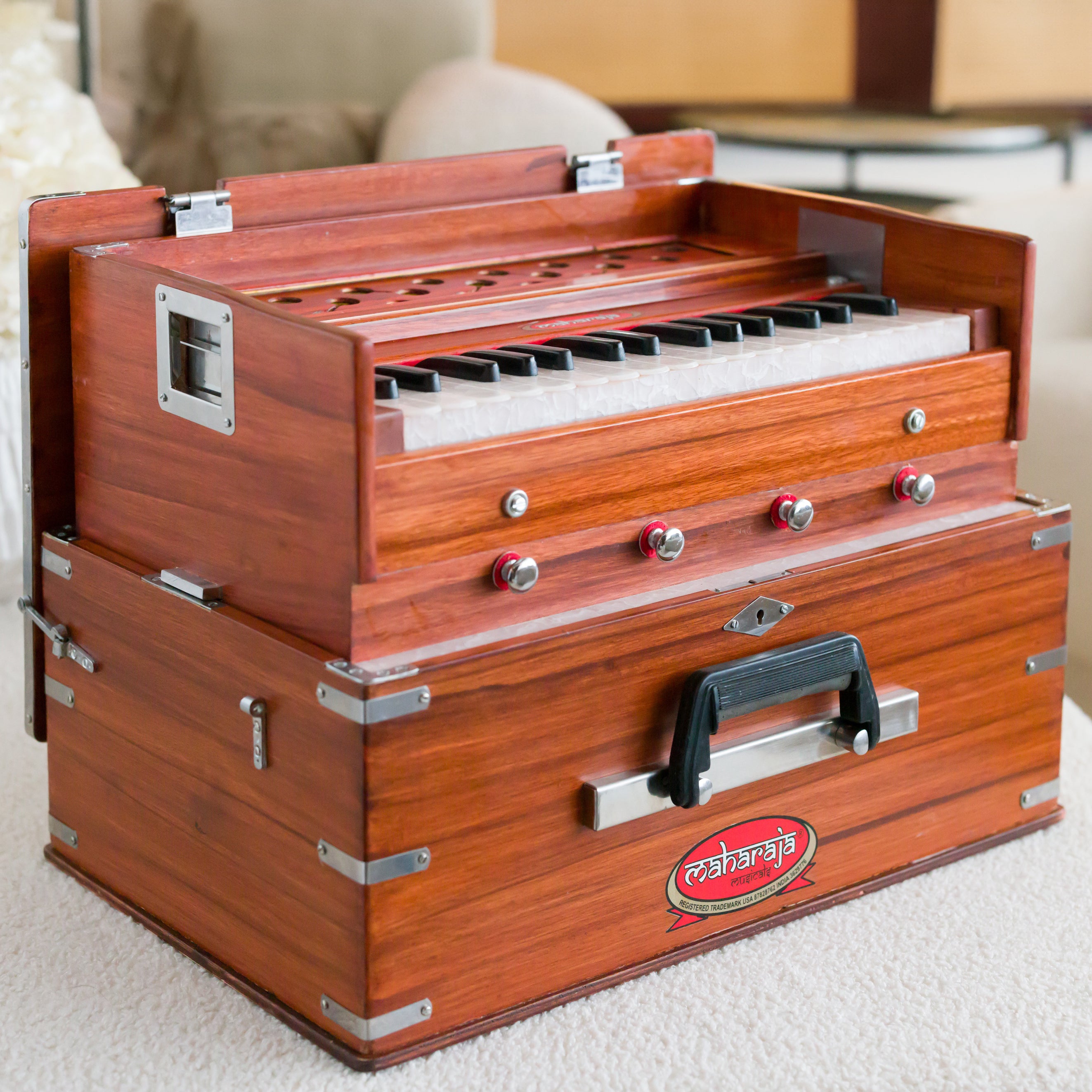 Maharaja Musicals Kirtan Harmonium, 32 Keys