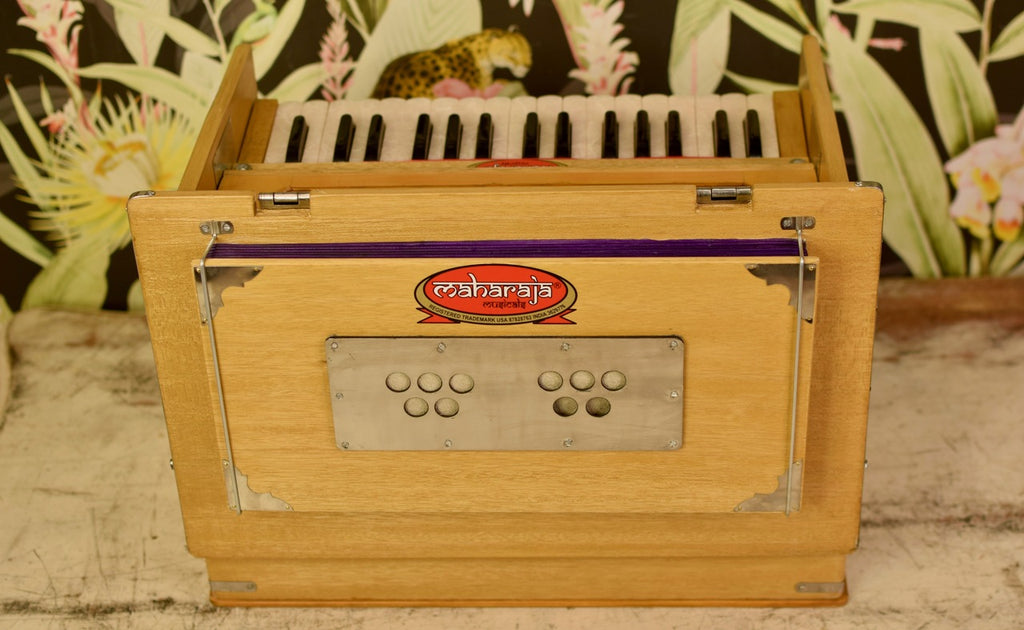Maharaja Musicals Kirtan Harmonium, Natural, 32 Keys