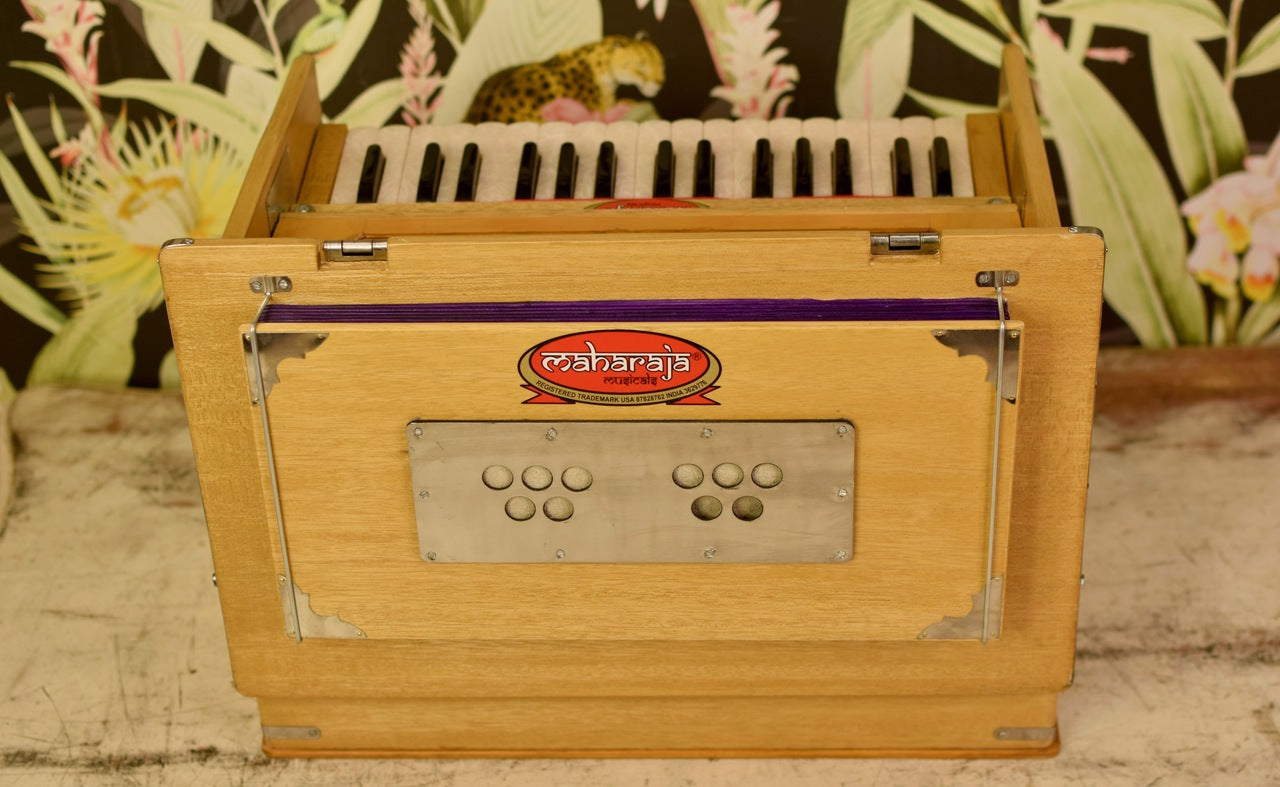 Maharaja Musicals Kirtan Harmonium, Natural, 32 Keys