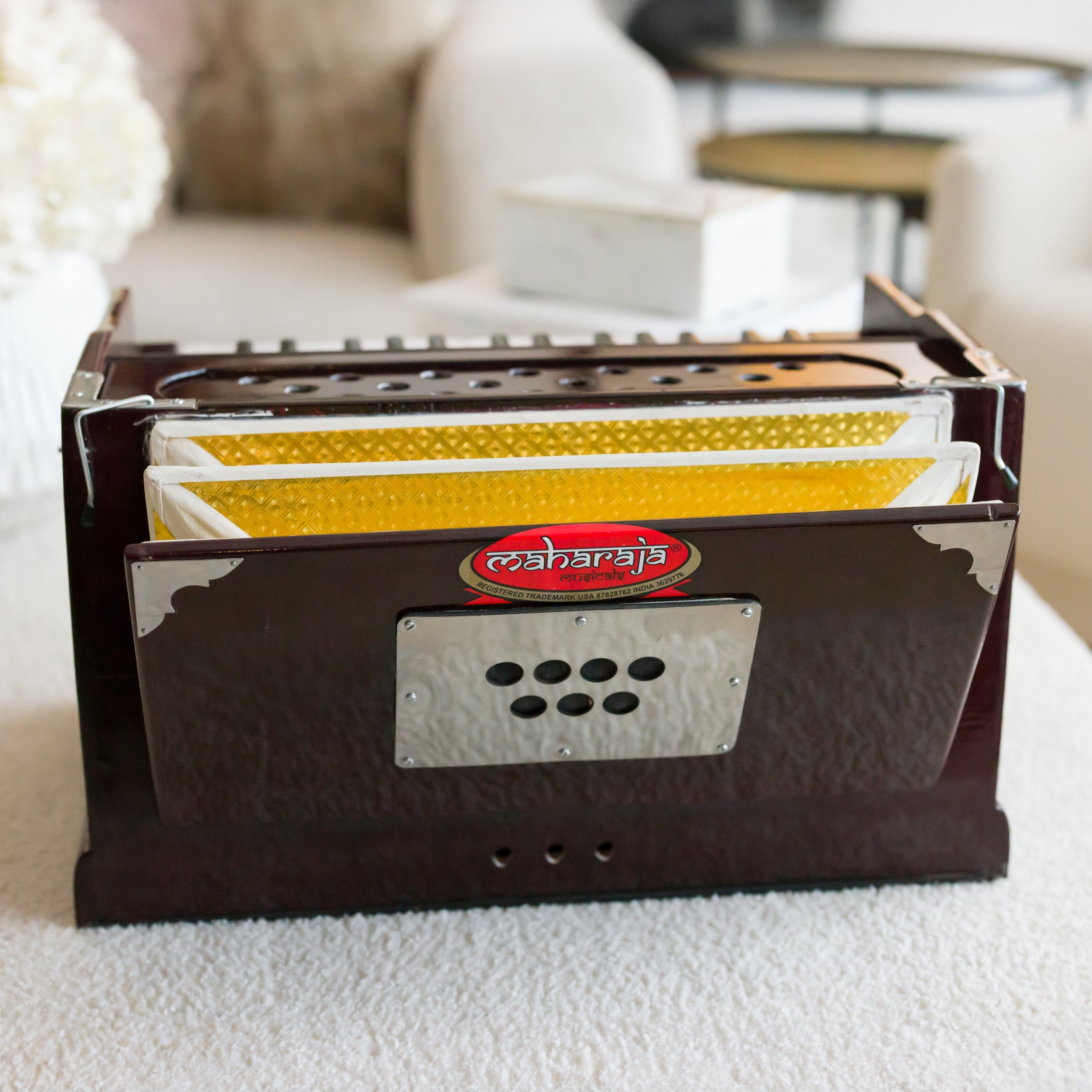 Maharaja Musicals Kirtan Harmonium, 2 1/4 Octave, Dark Mahogany