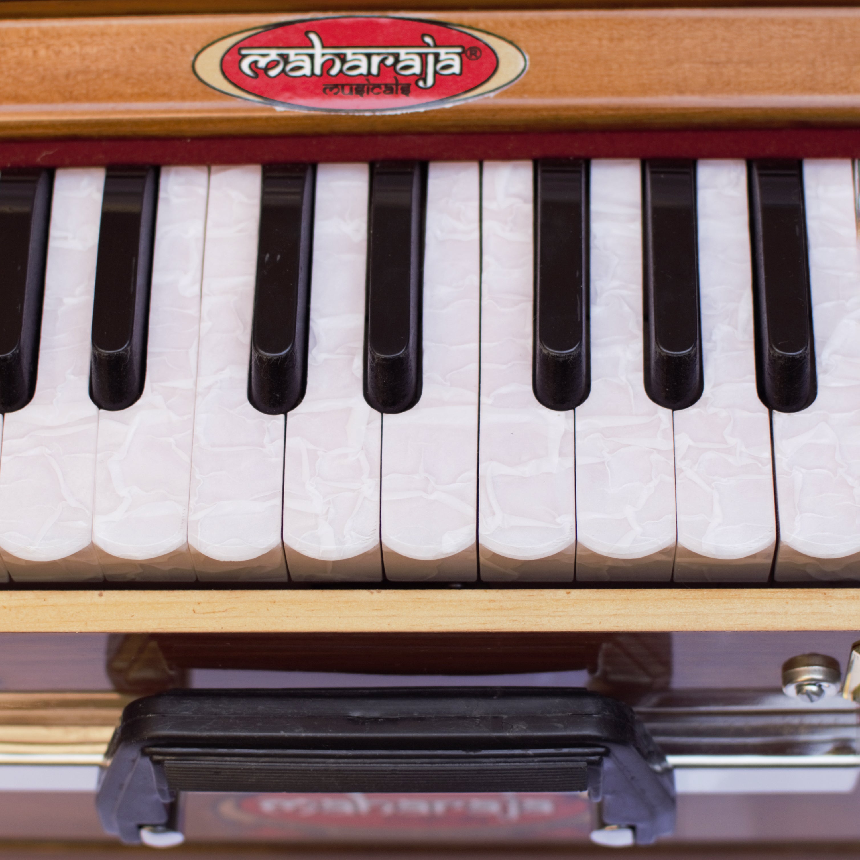 Maharaja Musicals Kirtan Harmonium, 2 1/4 Octave