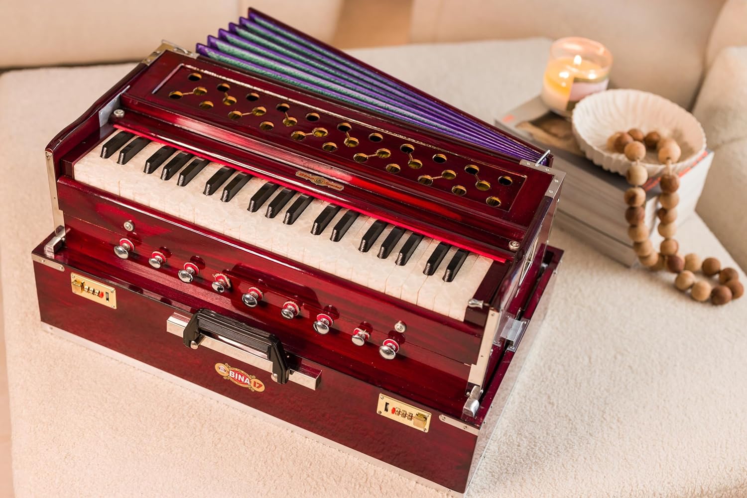 Bina No. 17 Deluxe Harmonium, 2 Reeds, 3.5 Octave, Coupler