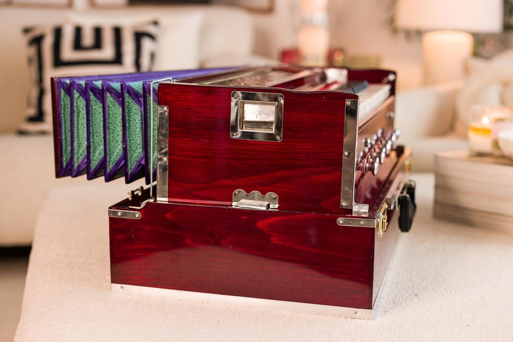 Bina No. 17 Deluxe Harmonium, 2 Reeds, 3.5 Octave, Coupler