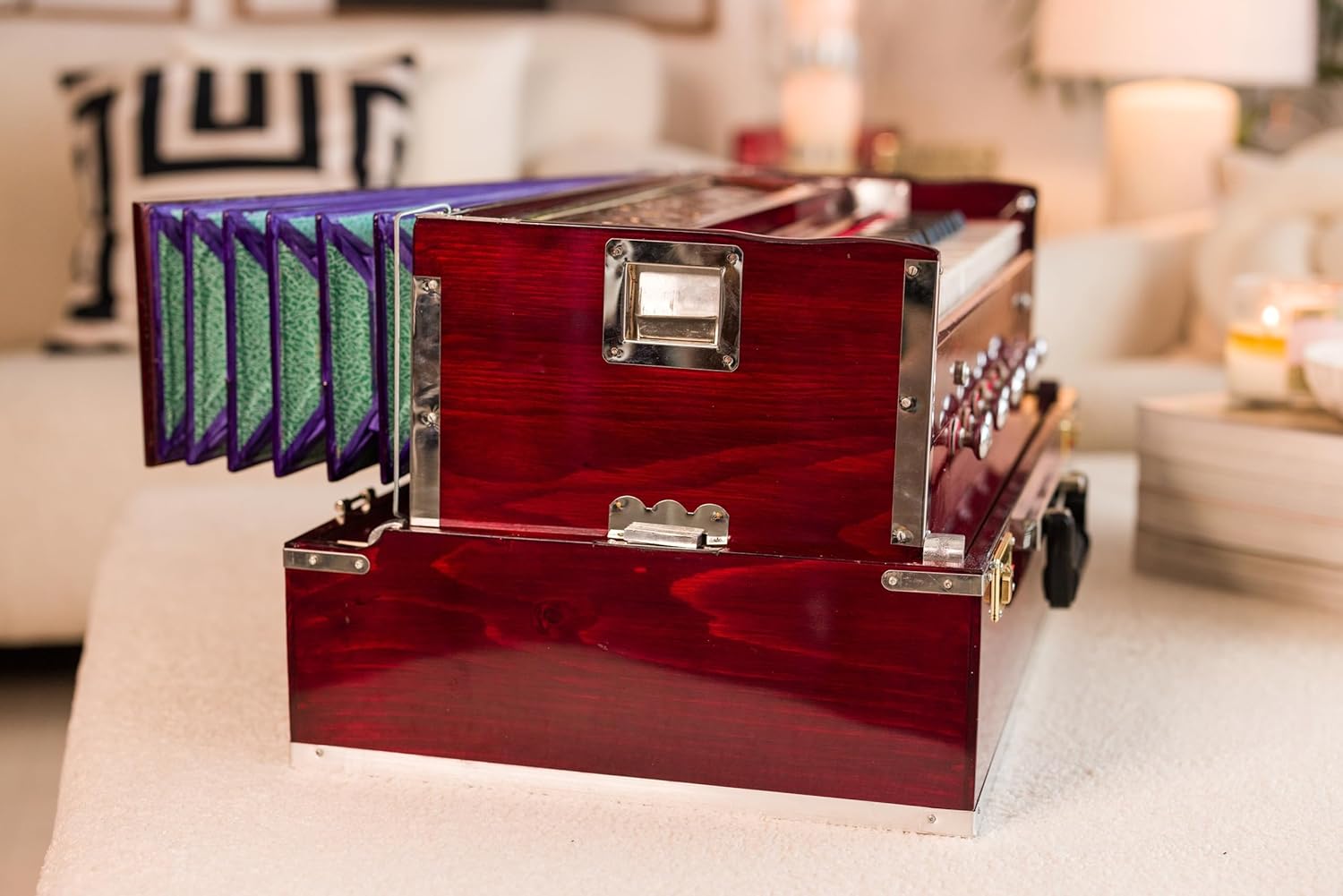 Bina No. 17 Deluxe Harmonium, 2 Reeds, 3.5 Octave, Coupler