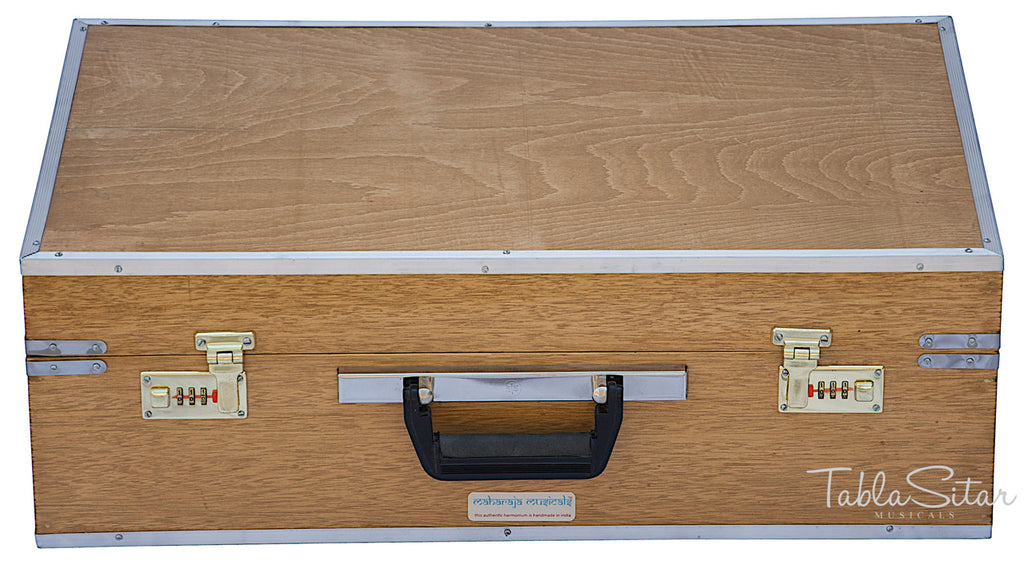 Maharaja Musicals Safri Harmonium, Folding, Coupler, Natural