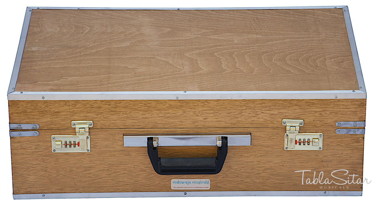 Maharaja Musicals Safri Harmonium, Folding, Coupler, Natural