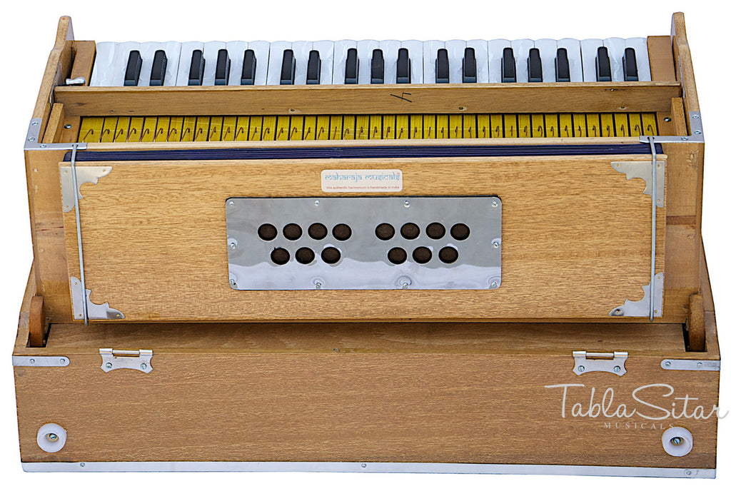 Maharaja Musicals Safri Harmonium, Folding, Coupler, Natural