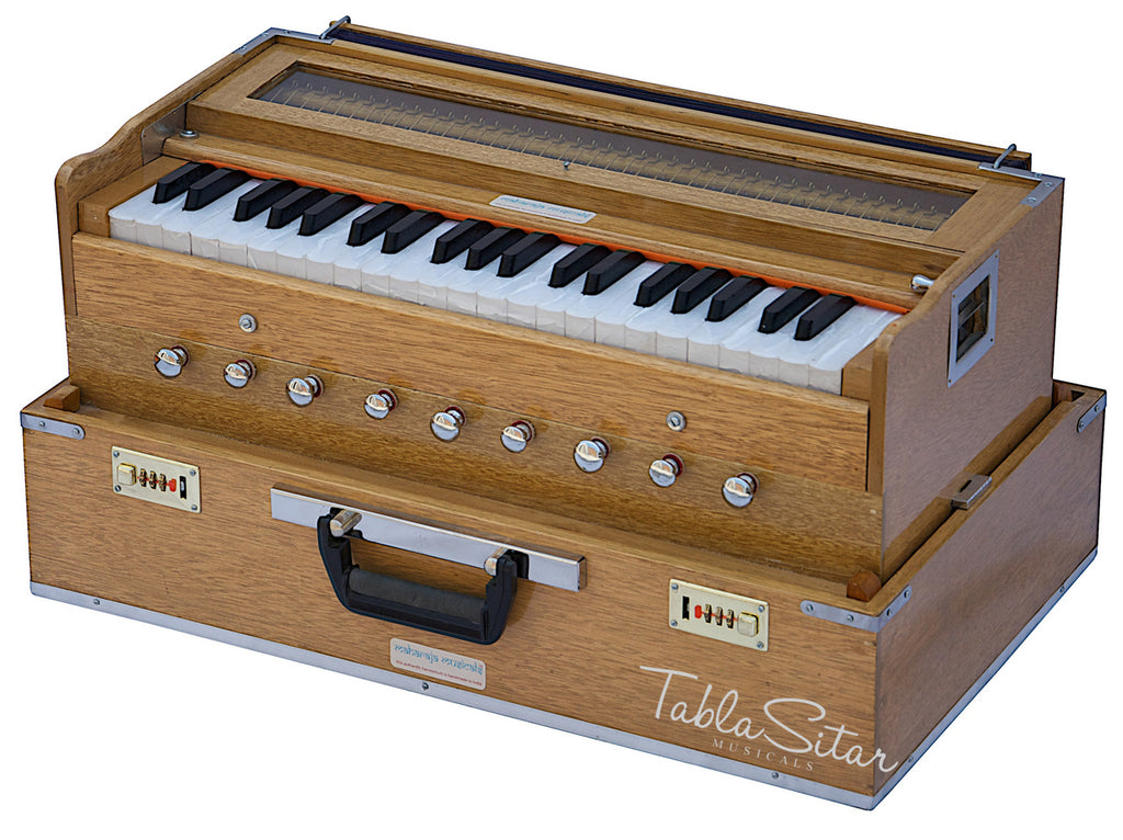 Maharaja Musicals Safri Harmonium, Folding, Coupler, Natural