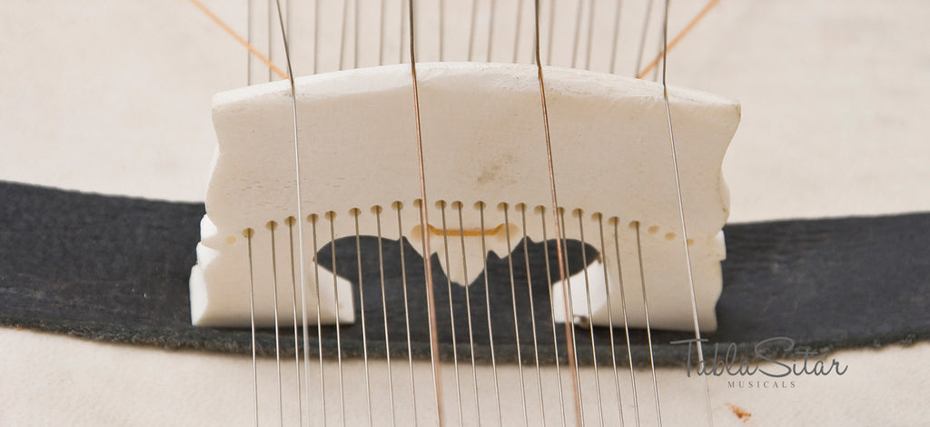 Maharaja Musicals Dilruba, Tun Wood, Horsehair Bow (No. 33)