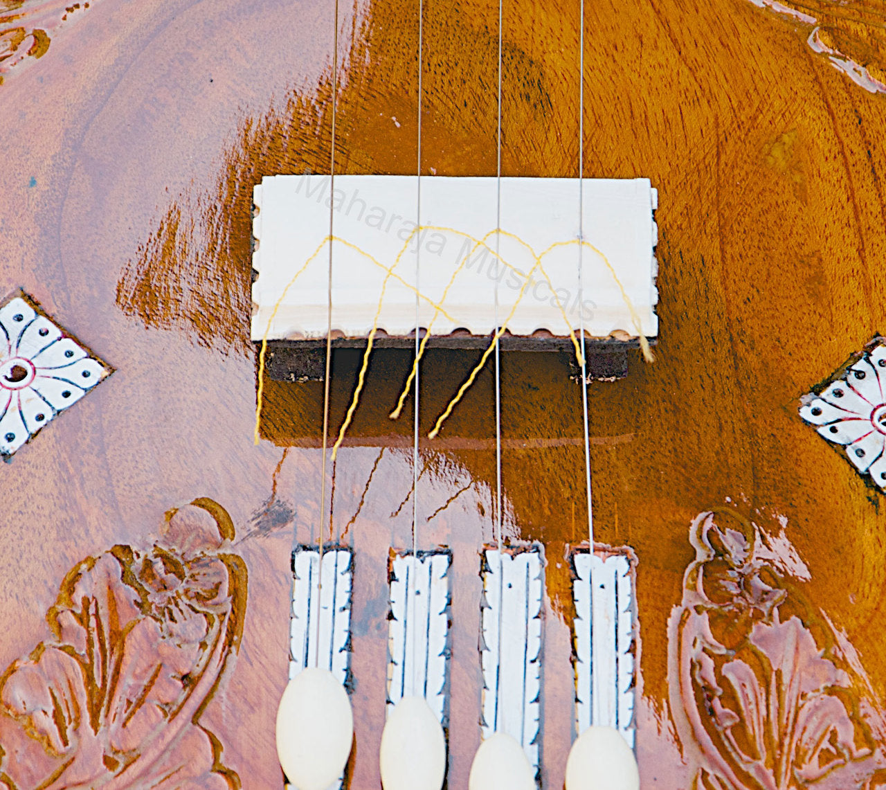Maharaja Musicals Tanpuri, 4 Strings (No. 66)